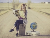 Sagatavo priekšlikumus tūrisma operatoru un aģentu darbības saglābšanai