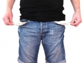 Pusei eiropiešu Covid-19 krīzes dēļ samazinājusies finansiālā labklājība