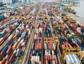 Latvijas preču eksporta attīstība turpina pozitīvi pārsteigt