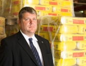 No izprintētas autobusa pieturas līdz debesskrāpim