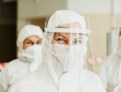 Pakalpojumu sniedzējiem vakcinācija tiks noteikta kā obligāta 