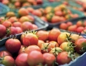 Jau sesto mēnesi mazumtirdzniecības apjomi pieaug