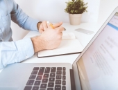 Finanšu plānošana ārpakalpojumā - priekšrocības un trūkumi