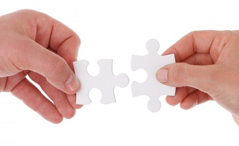 ​Tirgus dalībnieki turpina aktīvi apvienoties