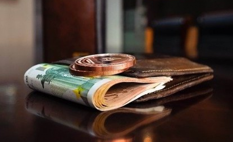 Darba samaksas pieaugums ir kļuvis mērenāks