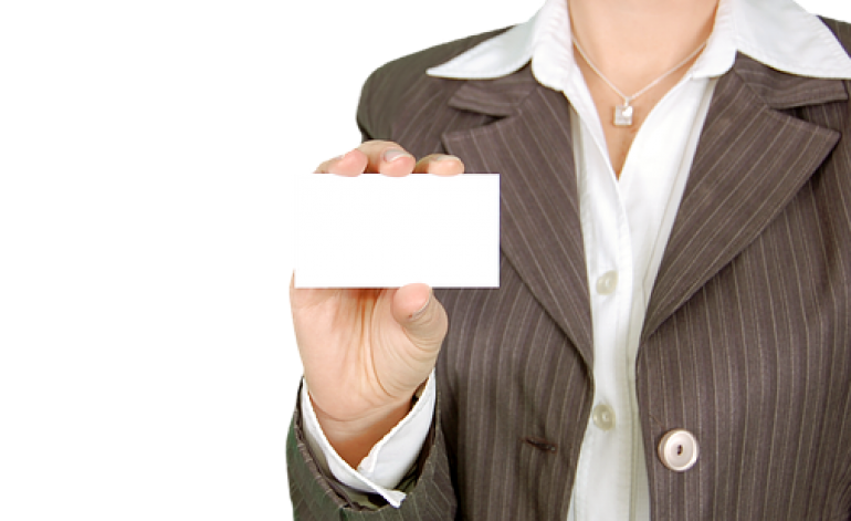 Vizītkartes: pagātnes palieka vai aktuāla tendence?