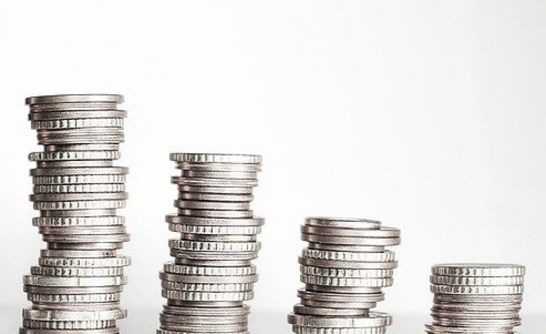 Energoresursu cenu kritums noteica patēriņa cenu samazinājumu