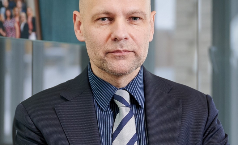 Darba tirgus meklē līdzsvaru