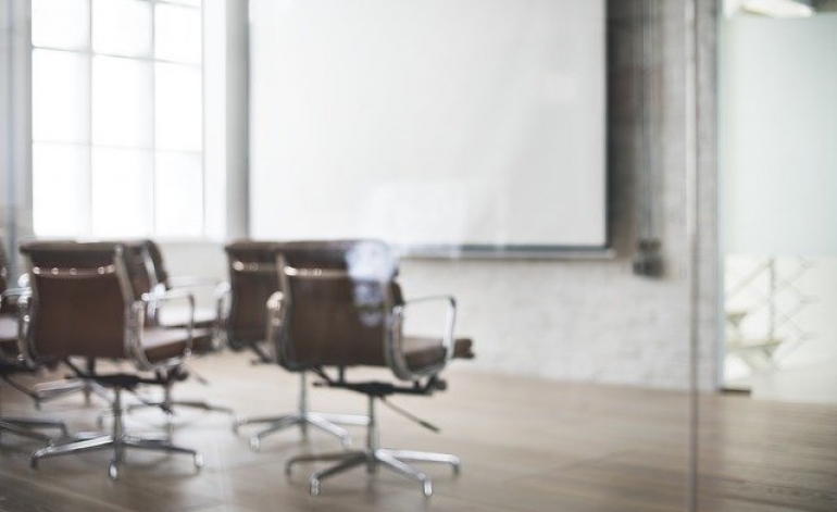 VID aicina klientus pārliecināties par ZAB reģistrāciju komercreģistrā 