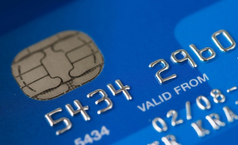 Igaunija pirmā Baltijā atteiksies no skaidras naudas izmantošanas